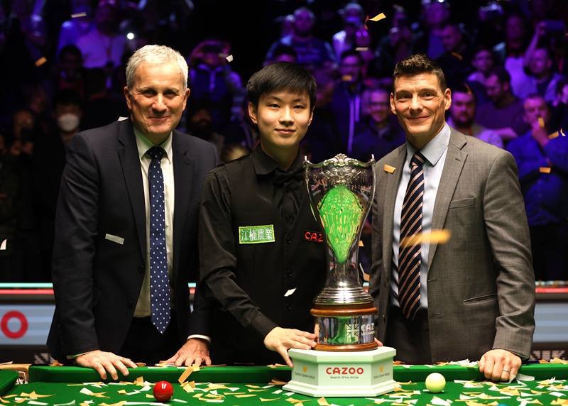 而是表现出 而是表现出