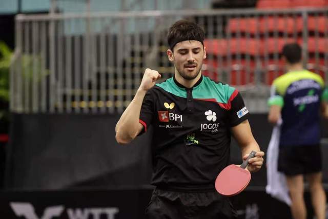 对枪窗口更 对枪窗口更